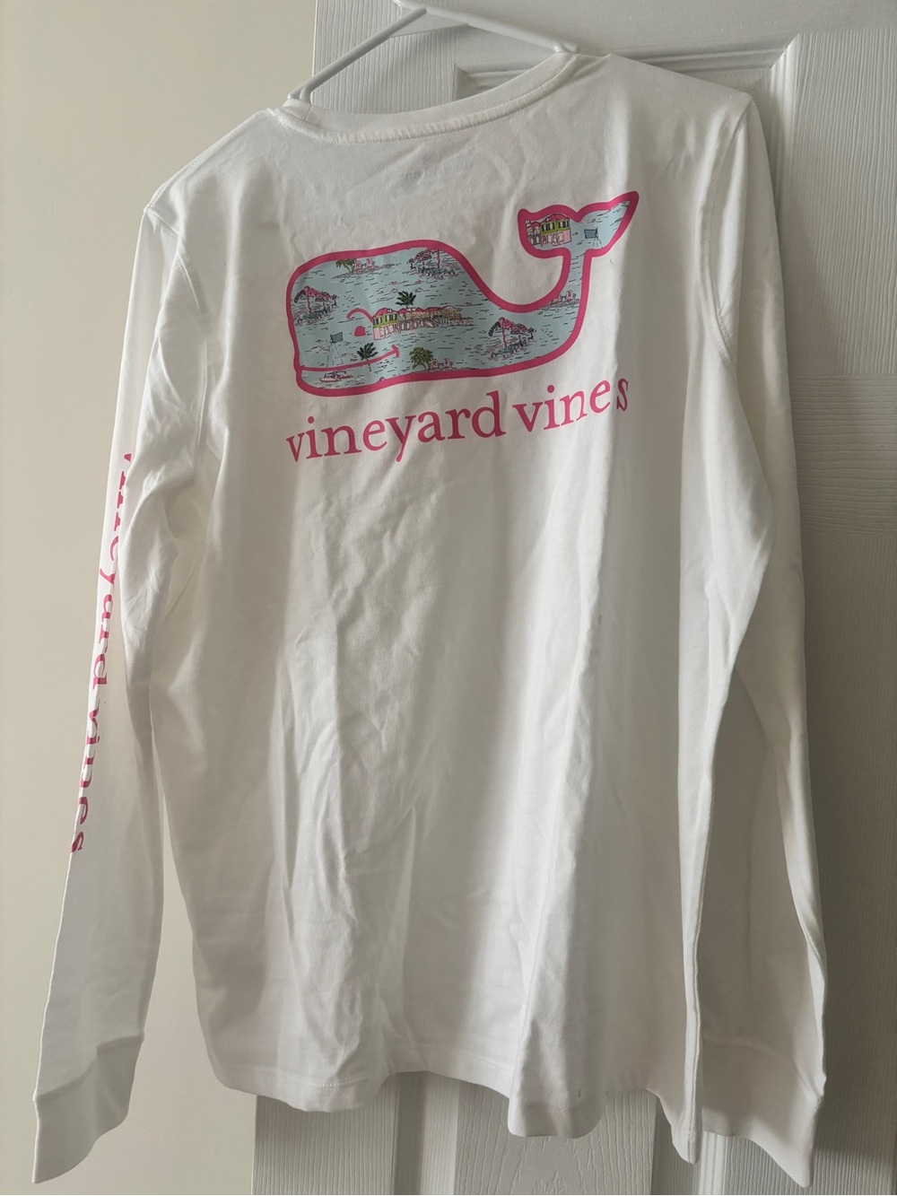 Vineyard Vines Women’s White Long-Sleeve Pocket Tee - Picture 3 of 5